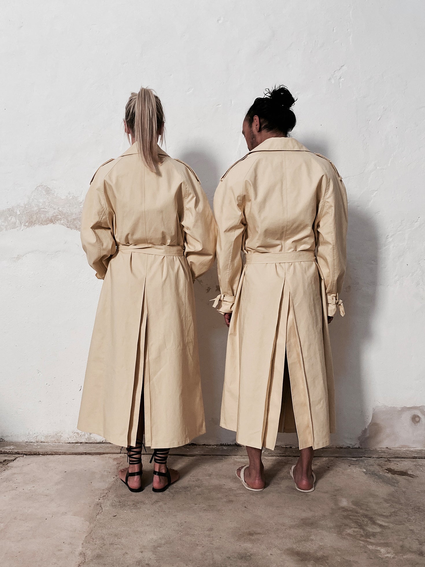 TRENCHCOAT NO. 001 | pale yellow