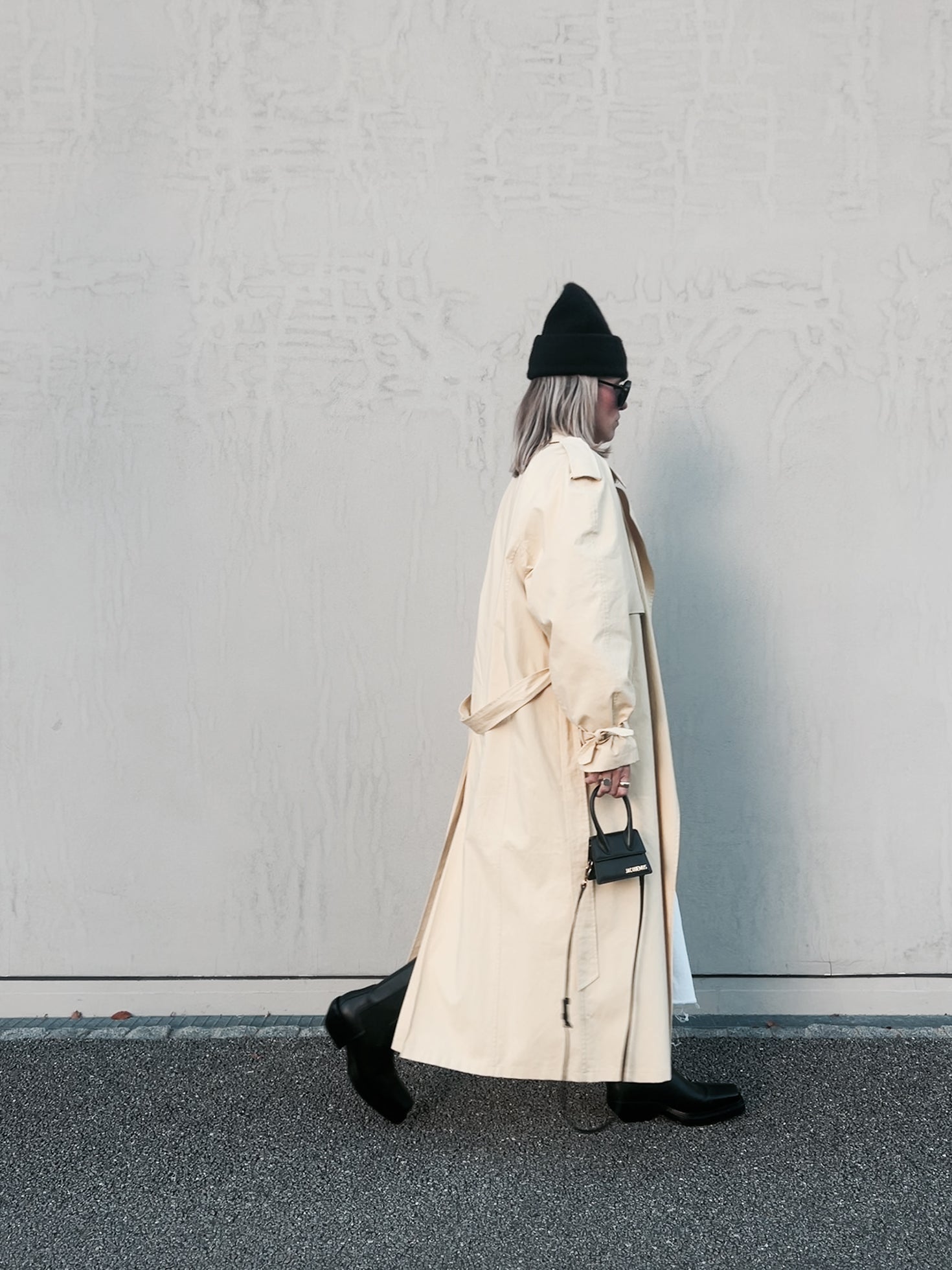 TRENCHCOAT NO. 001 | pale yellow