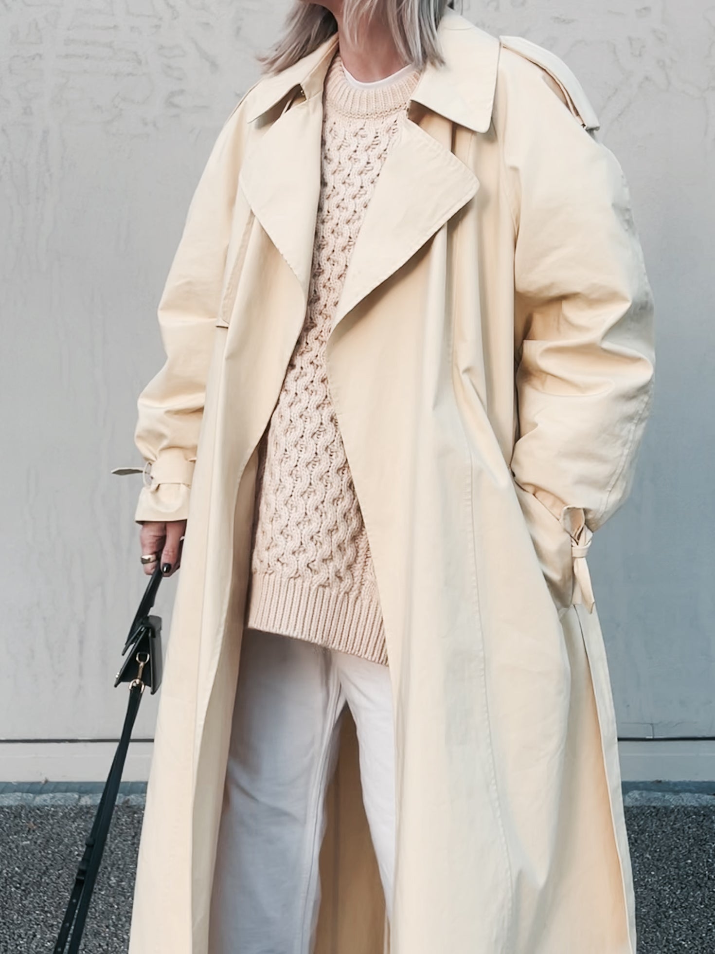 TRENCHCOAT NO. 001 | pale yellow